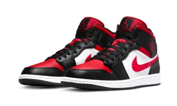 Air Jordan 1 Mid Alternate Bred Toe 3